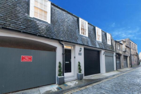 Queensferry Street Lane - Fantastic 2 BR City Centre Mews House with free secure parking!
